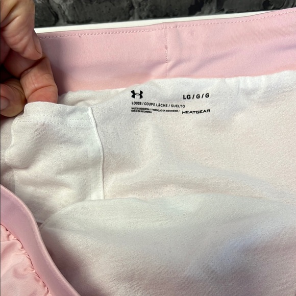 Under Armour Women's Pink‎ Athletic Shorts - Picture 8 of 9